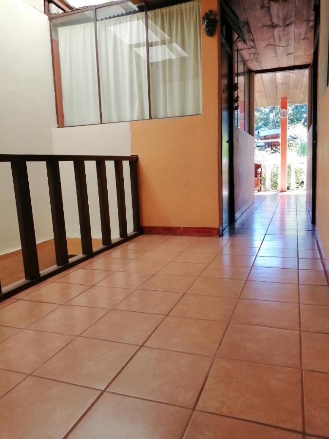 Hotel Internacional Guest House Antigua Exterior photo