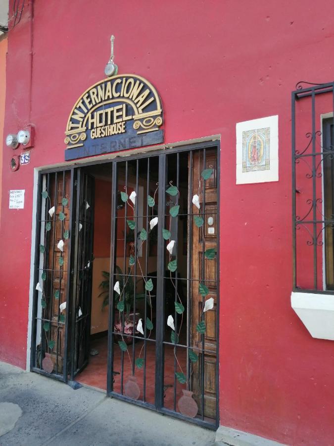 Hotel Internacional Guest House Antigua Exterior photo